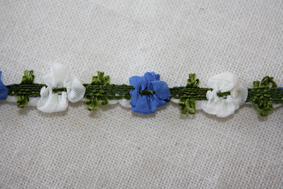 １２ｍｍ巾　６ｍ巻　ブルー×白　ブレード花（つなぎあり）